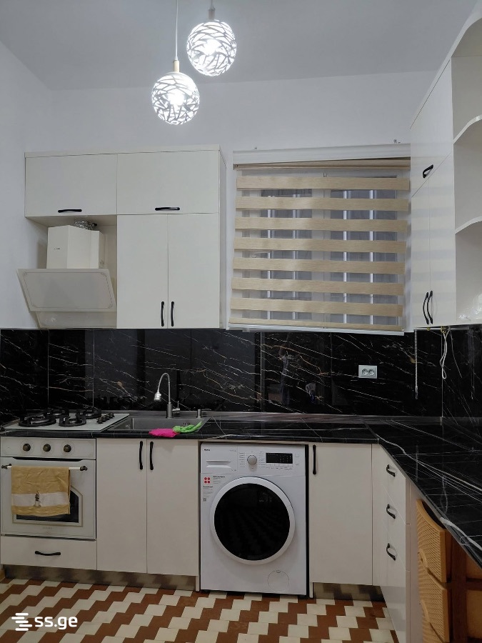 3 Room Private House Daily Rent. Batumi view 8