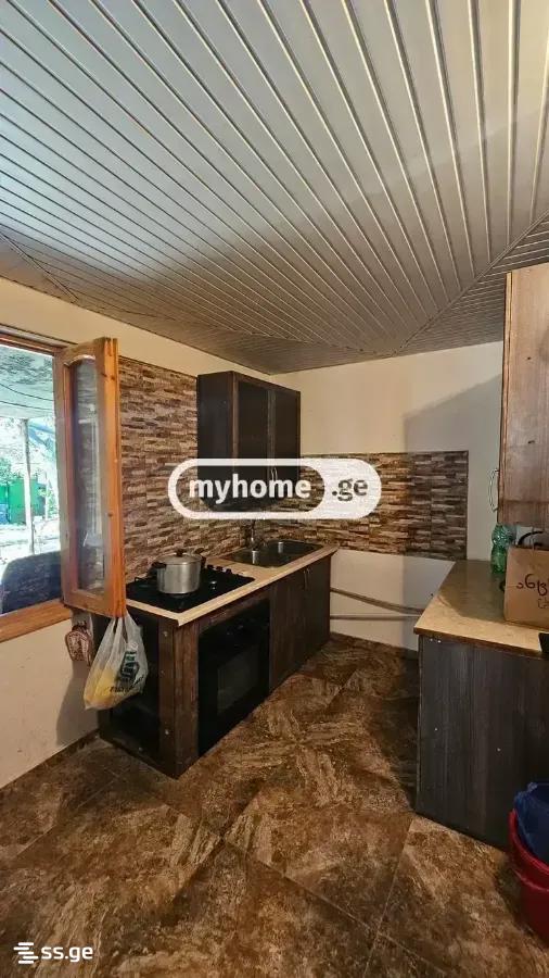 8 Room Private House For Sale view 1