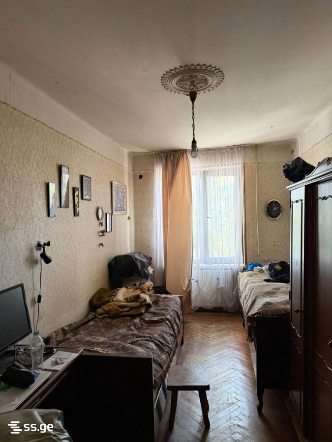 3 Room Flat For Sale view 3