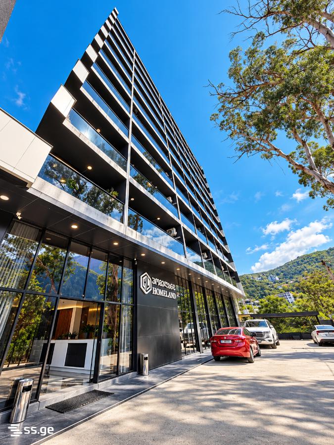 Продажа 3-комната Квартира view 1
