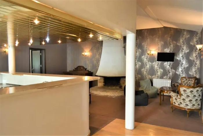 https://static.ss.ge/20261014/19_acf65013-c689-4298-8042-bbb36b847802_Thumb.jpg