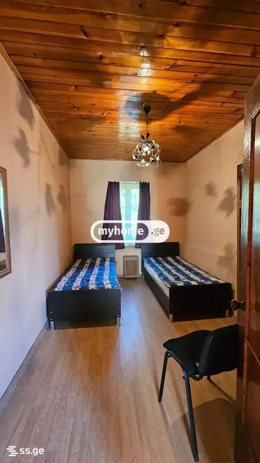 8 Room Private House For Sale view 4