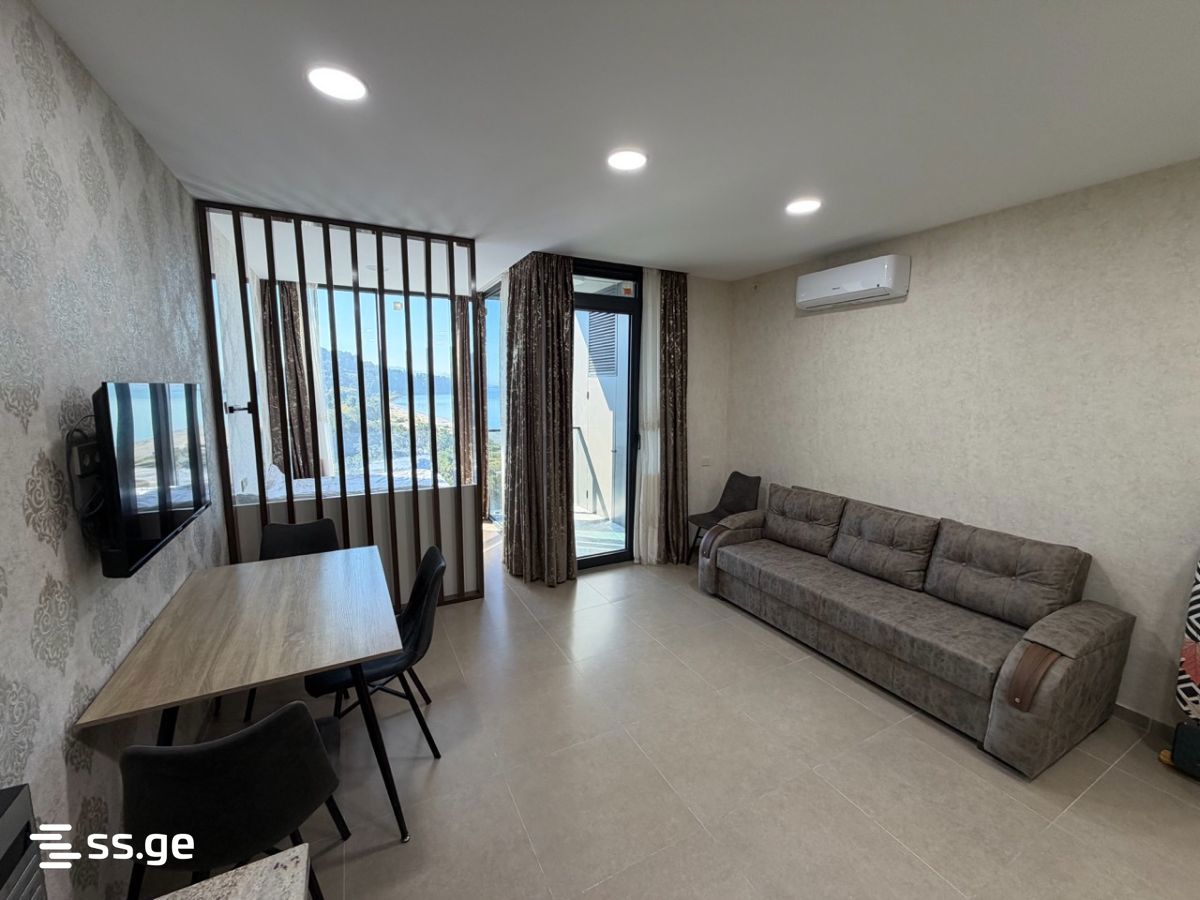 1 Room Flat For Rent. Chaqvi view 1