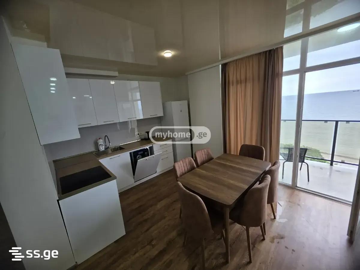 3 Room Flat For Sale view 2