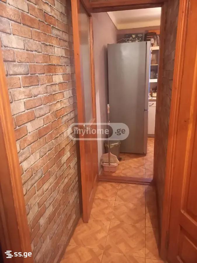 2 Room Flat For Sale view 3