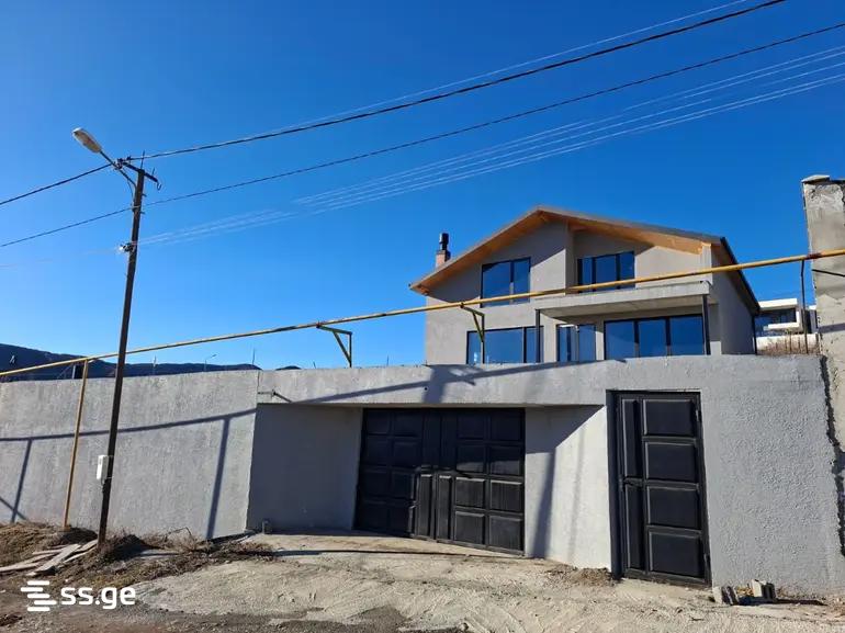 6 Room Private House For Sale view 4