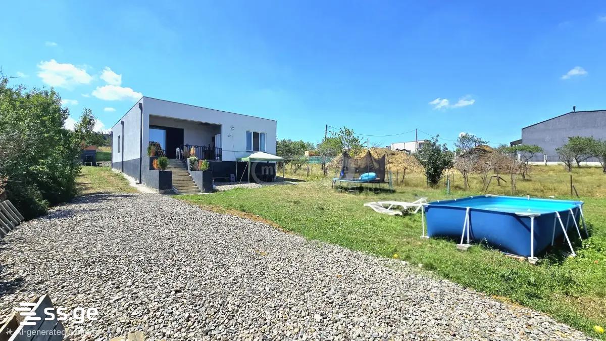 6 Room Private House For Rent. Tabakhmela view 1
