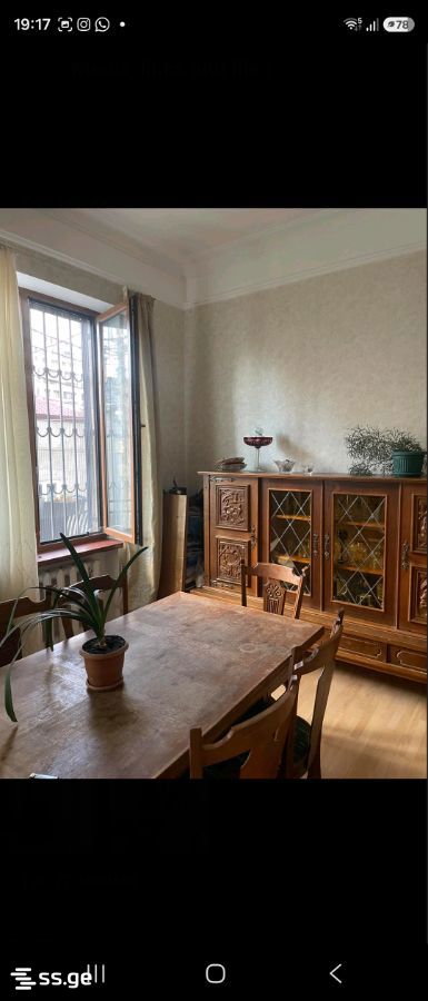 6 Room Private House For Sale view 3