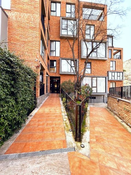 https://static.ss.ge/20261015/2_91846adb-cde8-4258-a15e-b98e93515d49_Thumb.jpg