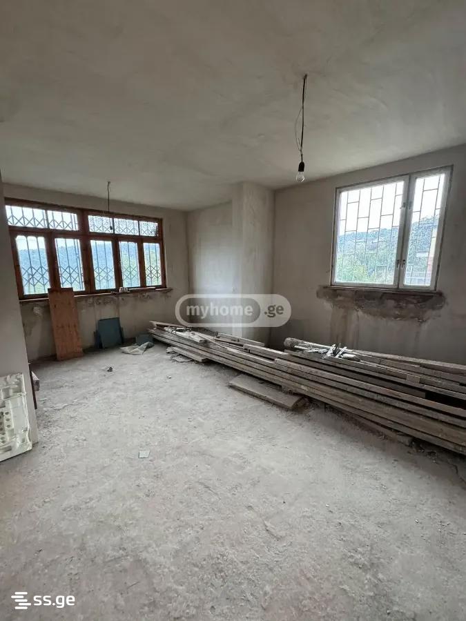 4 Room Private House For Sale view 1