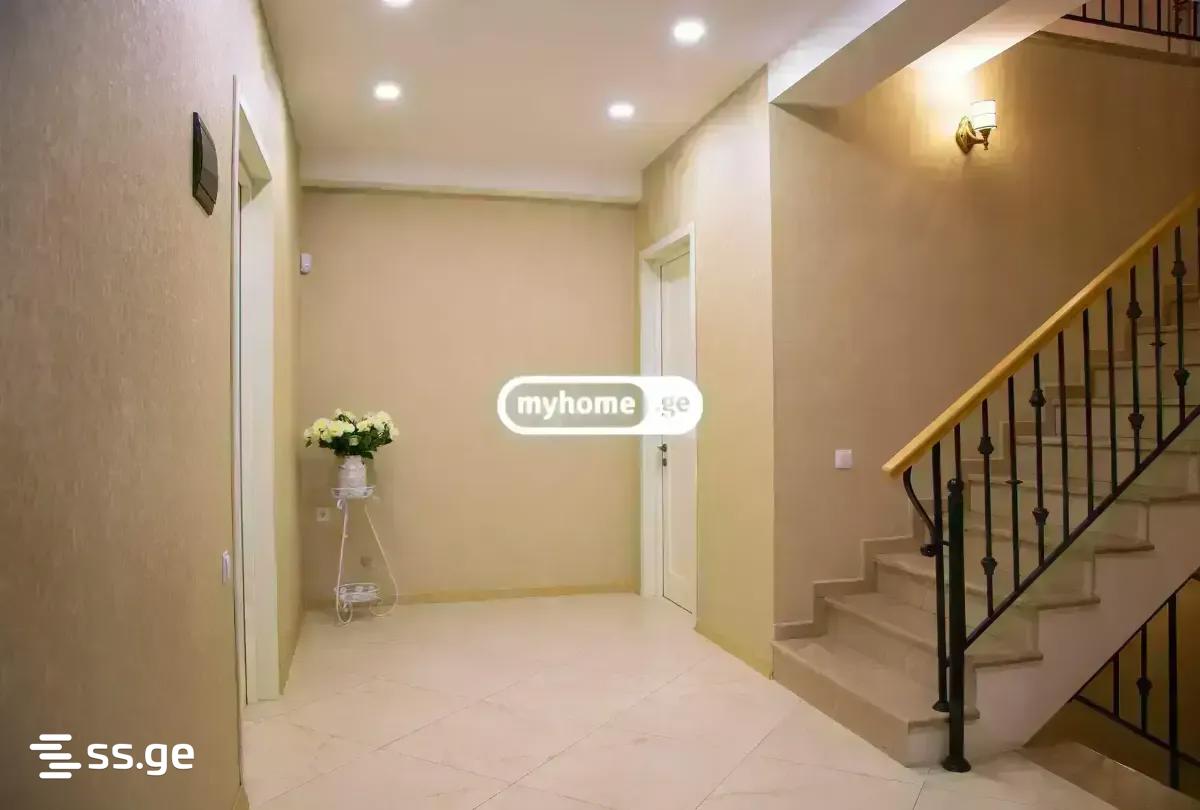 5 Room Hotel For Rent. Ivertubani view 4
