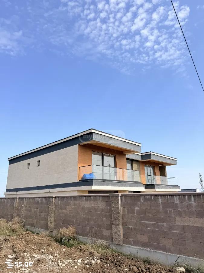 6 Room Private House For Sale view 15