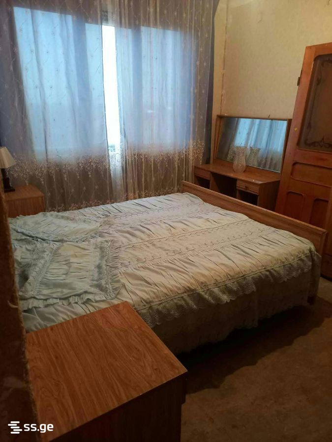3 Room Flat For Sale view 2