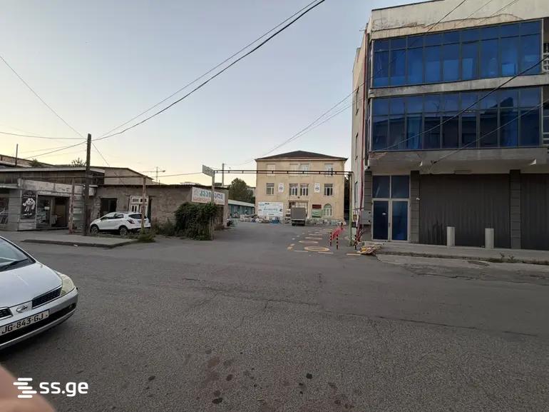 Commercial Space For Sale. Gori view 3
