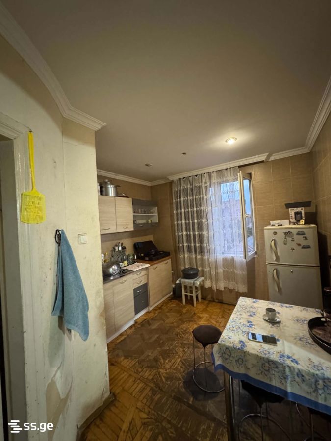 3 Room Flat For Sale view 3