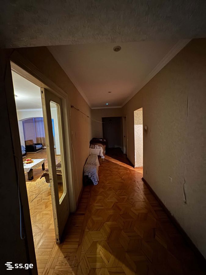 3 Room Flat For Sale view 4