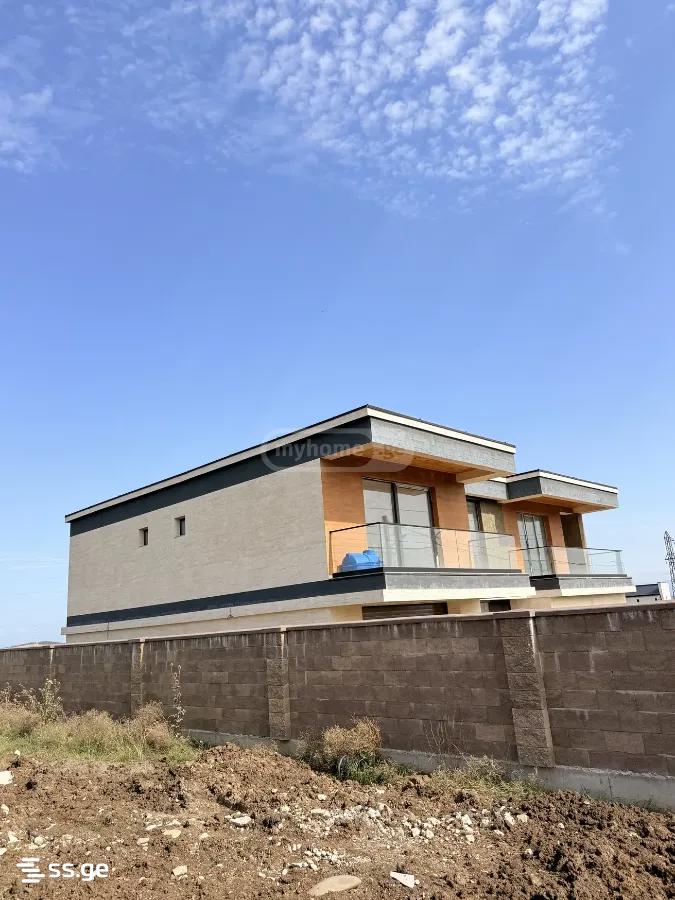 6 Room Private House For Sale view 14