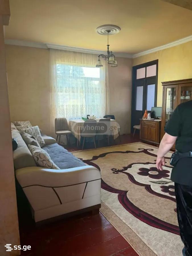 5 Room Private House For Sale view 9
