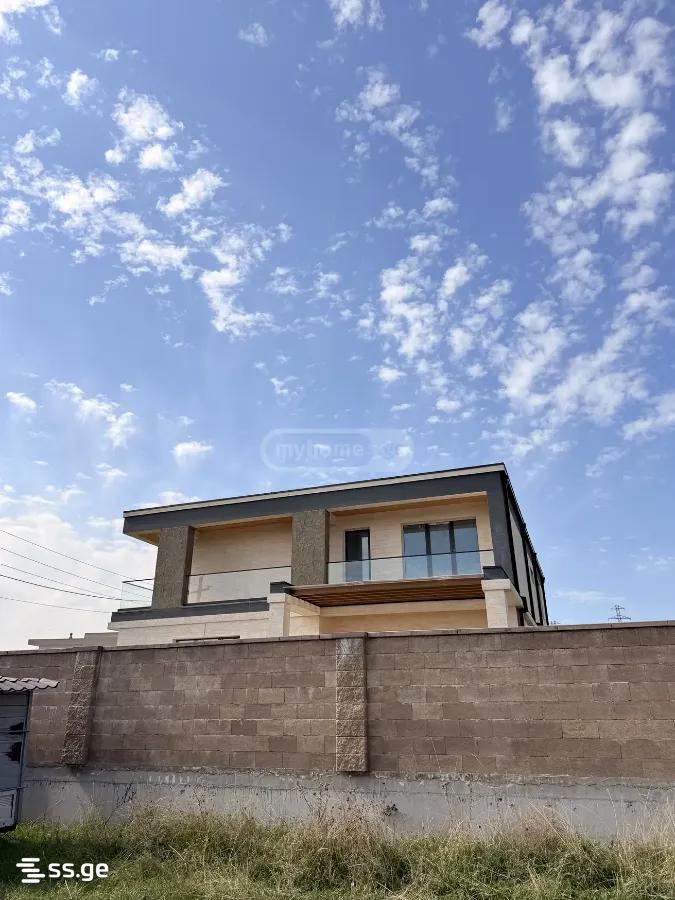 6 Room Private House For Sale view 11