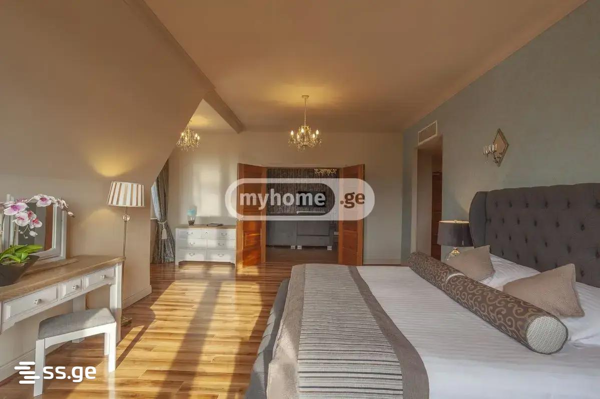 18 Room Hotel For Rent. Isani view 3