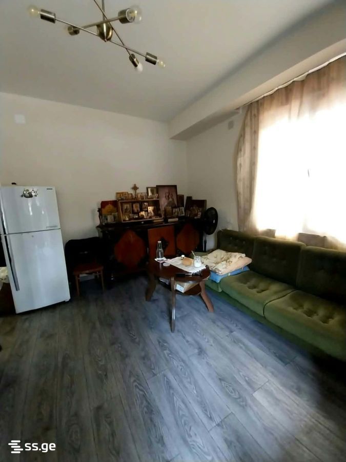 3 Room Flat For Sale view 1