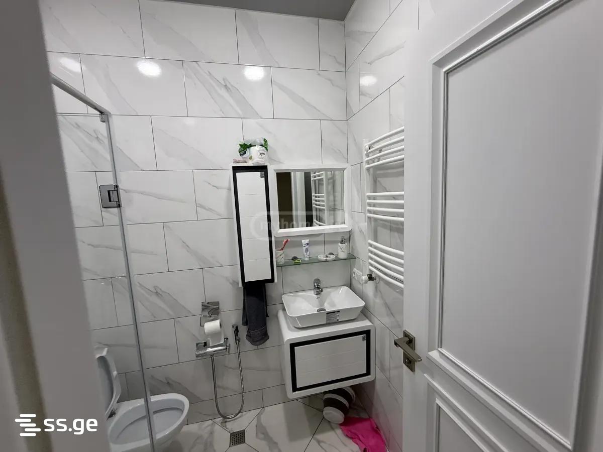 2 Room Hotel For Rent. Batumi view 4
