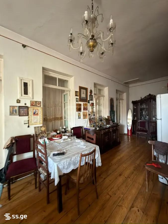 3 Room Private House For Sale view 4