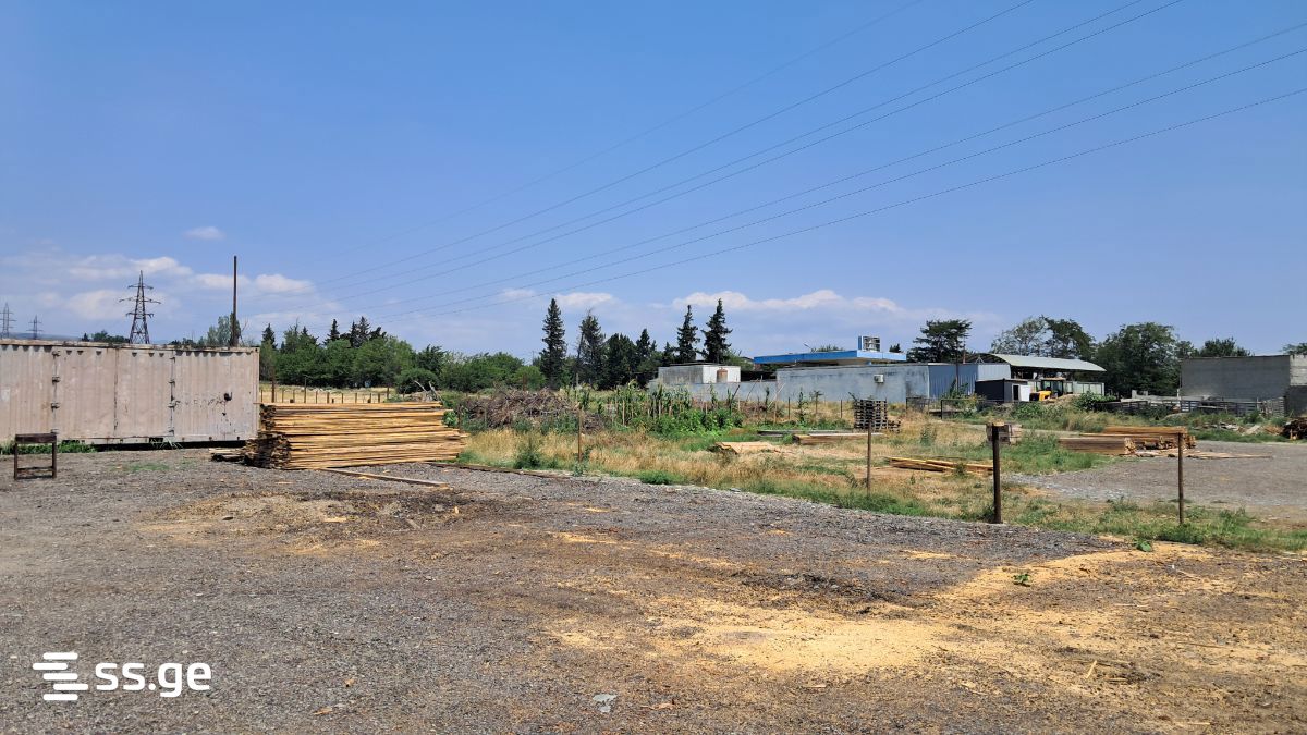 Land For Rent. Airport view 2