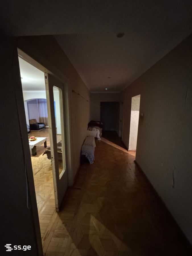 3 Room Flat For Sale view 1