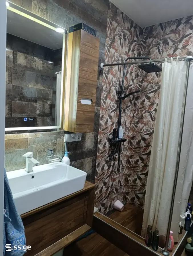 5 Room Private House For Sale view 2