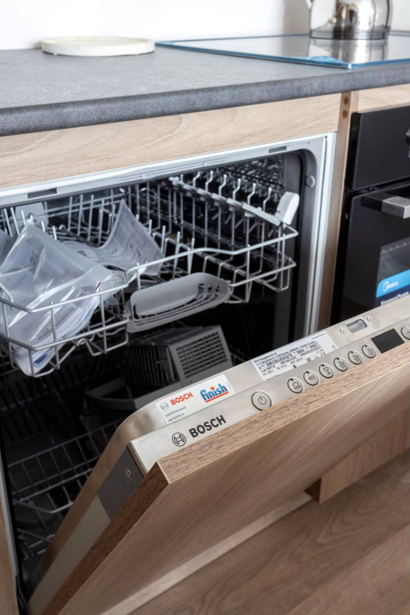 https://static.ss.ge/20261016/3_0c814d5a-c92c-4978-993f-e5615177c6b3_Thumb.jpg