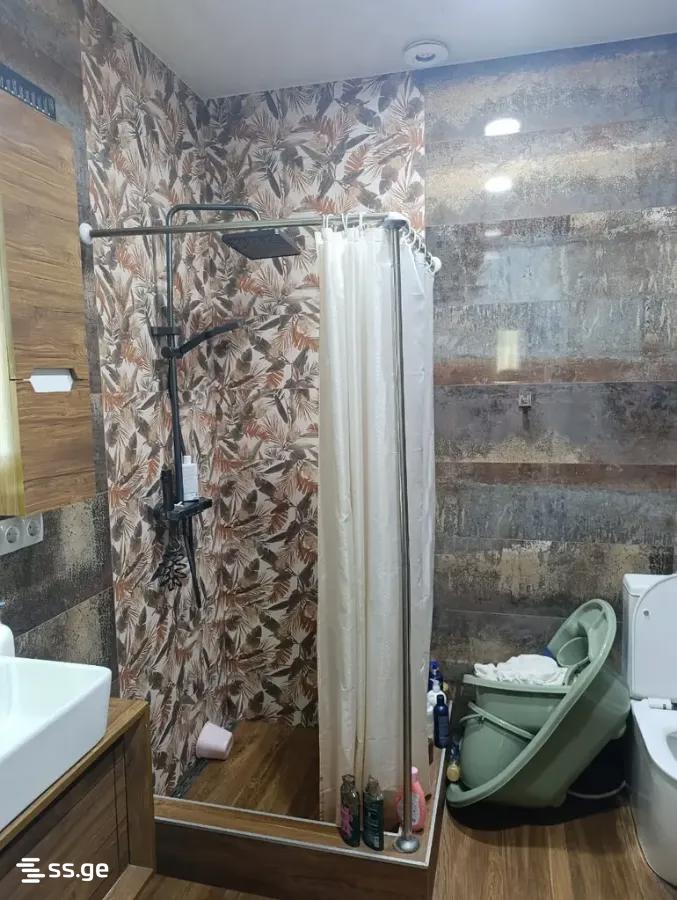 5 Room Private House For Sale view 3