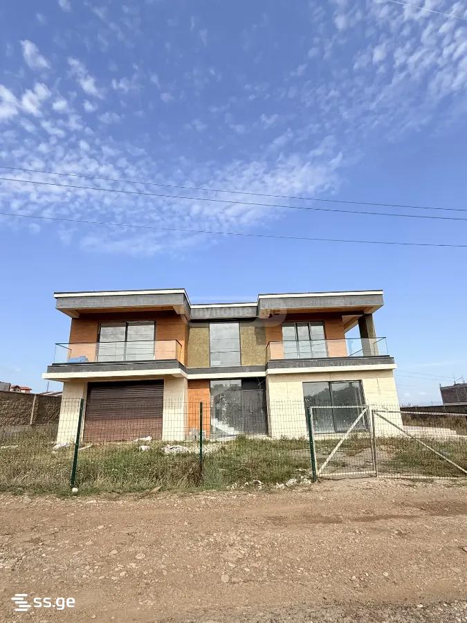 6 Room Private House For Sale view 8