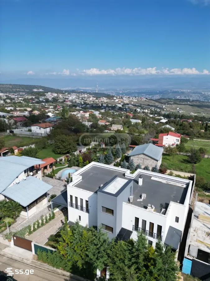 10 Room Private House For Rent. Shindisi view 14
