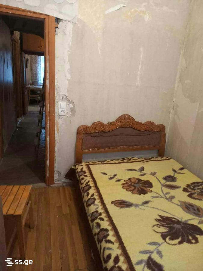 3 Room Flat For Sale view 3