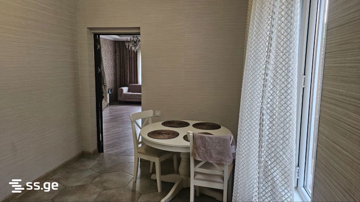 4 Room Private House For Sale view 6