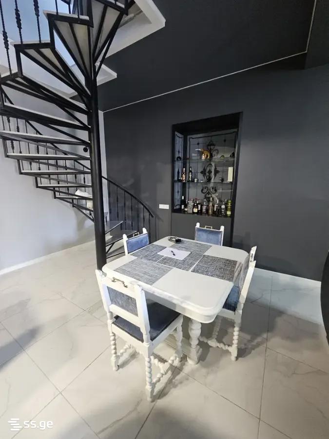 4 Room Private House For Sale view 8