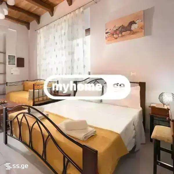 4 Room Hotel For Rent. Sololaki view 1
