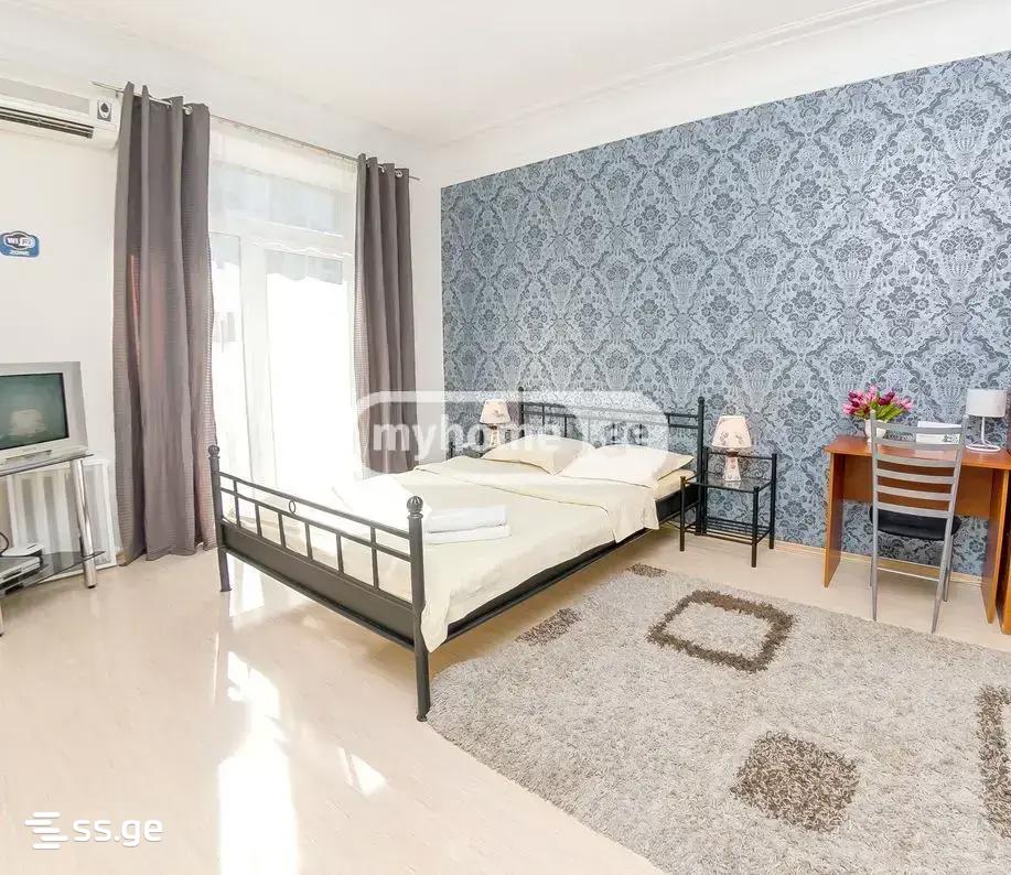6 Room Hotel For Rent. Sololaki view 3