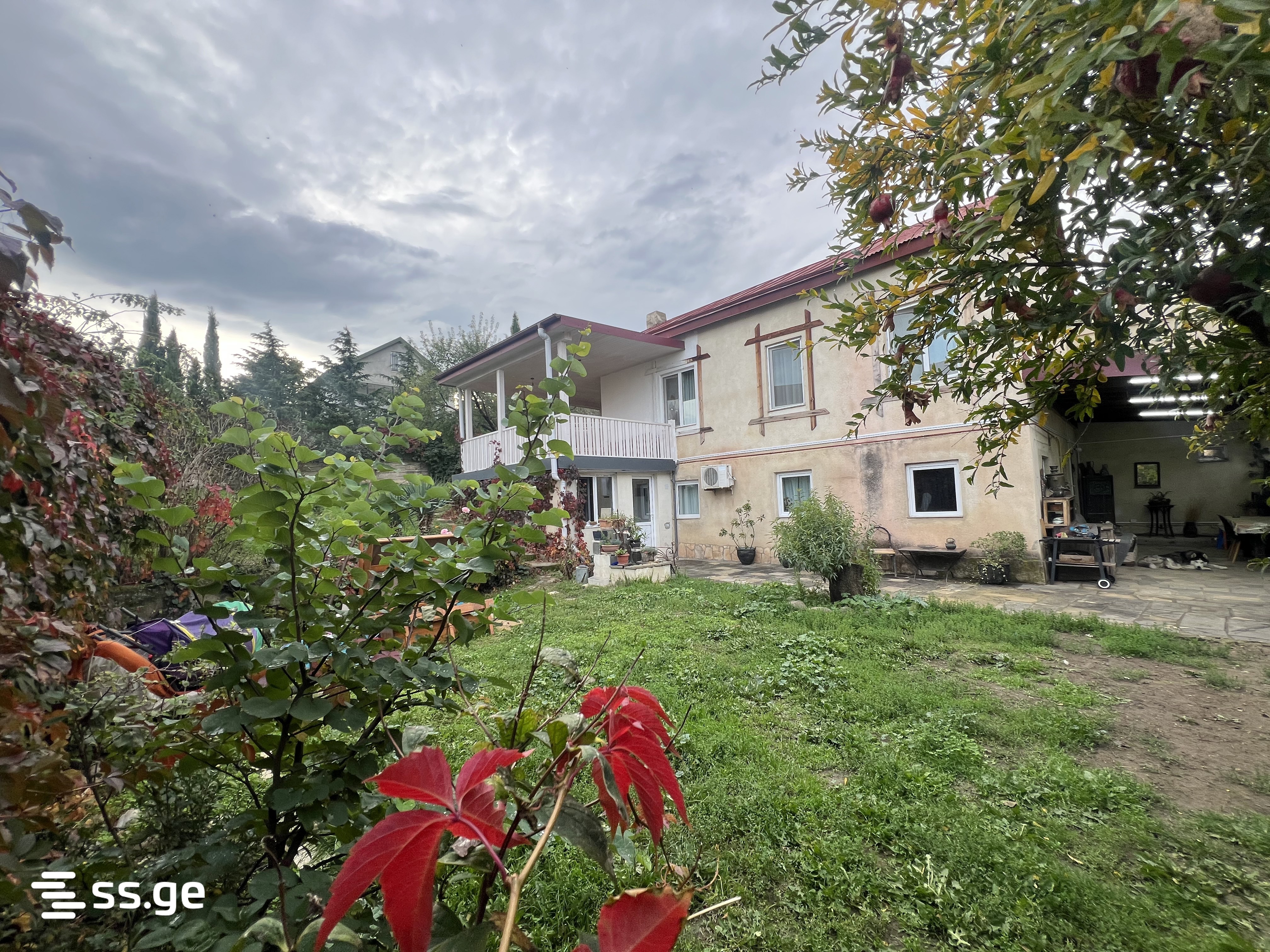 6 Room Private House For Sale view 1