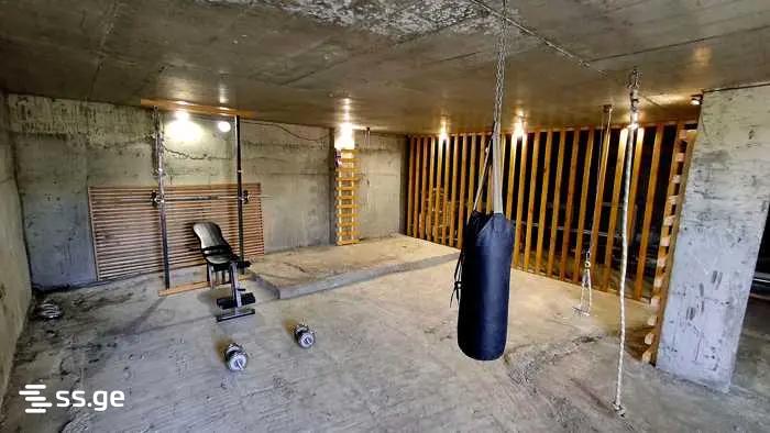 5 Room Private House For Sale view 3