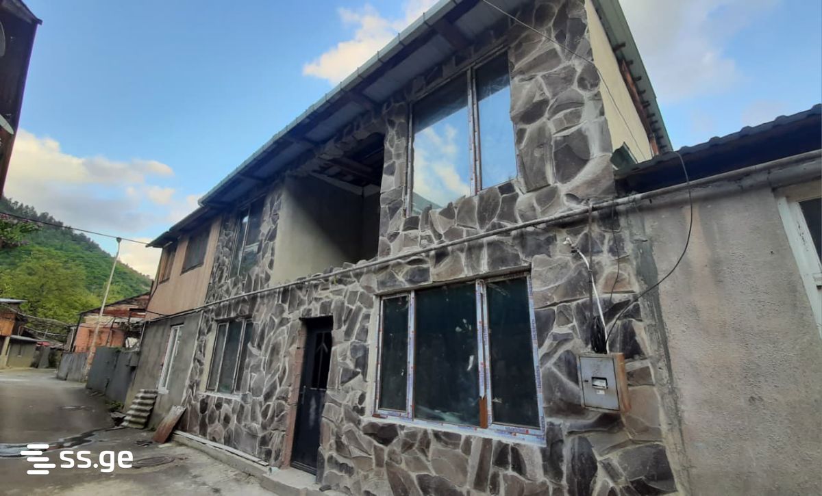 5 Room Private House For Sale view 1