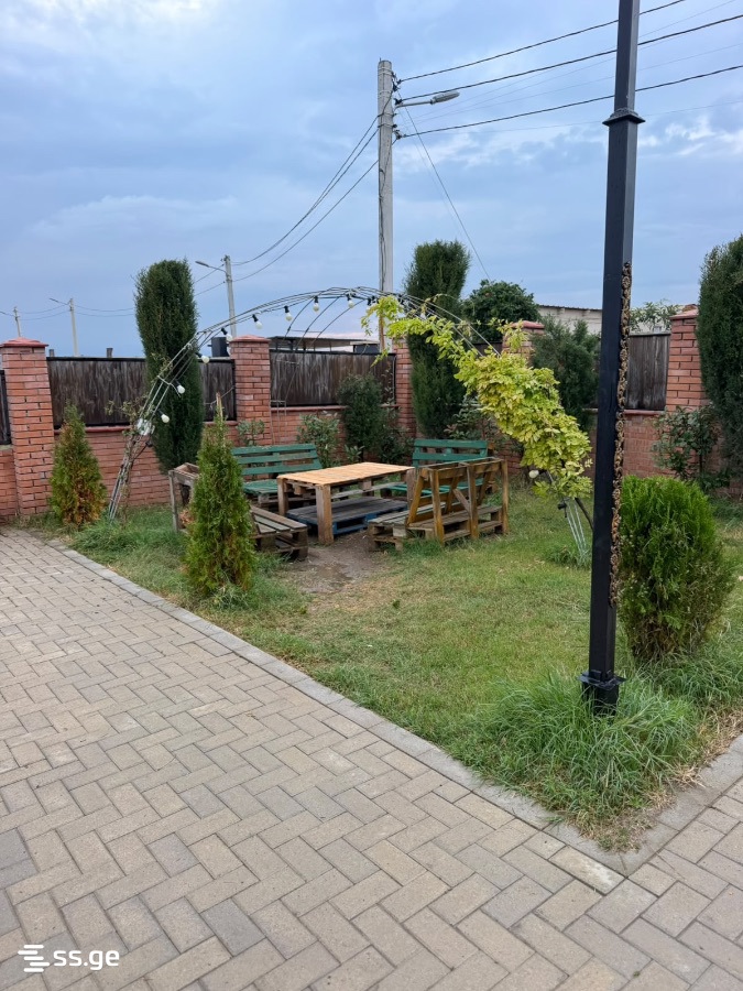 1 Room Private House Daily Rent. Varketili view 2