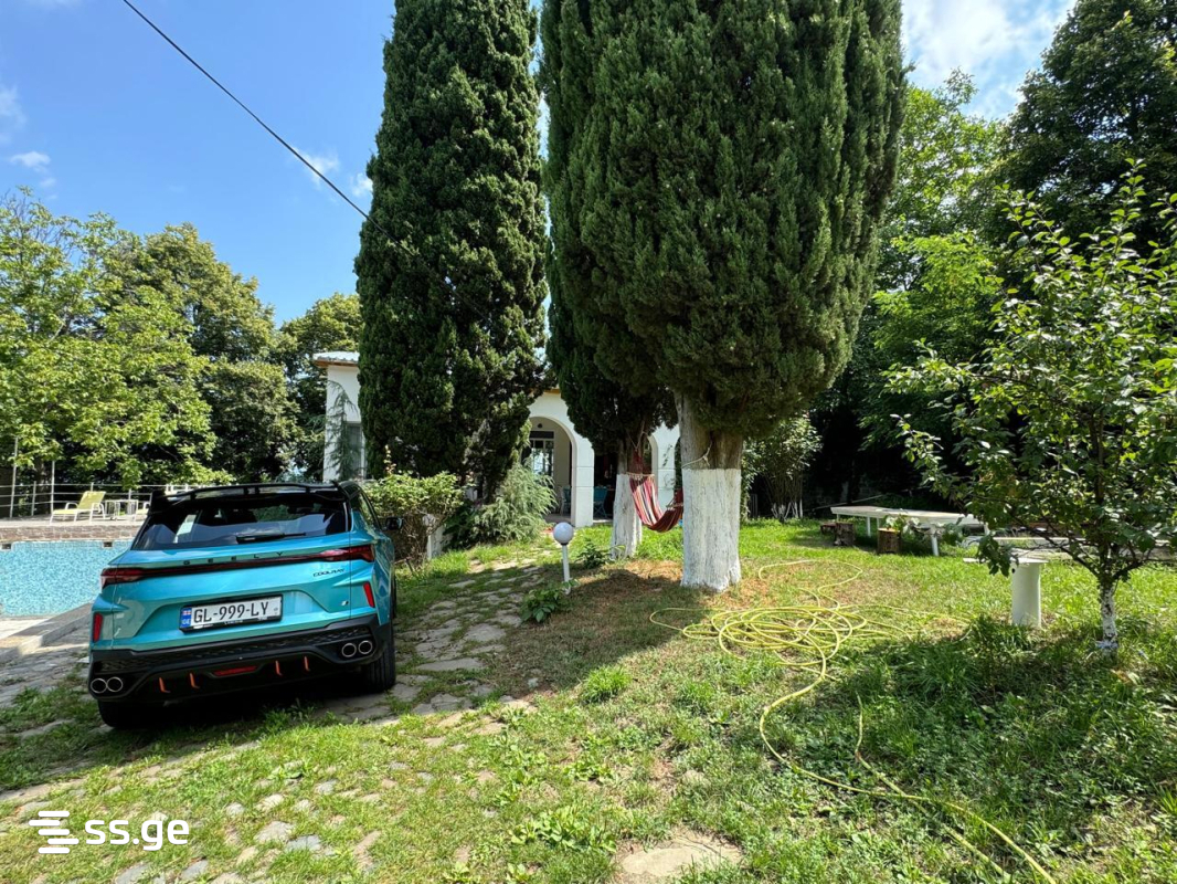 8 Room Private House For Rent. Tskneti view 3