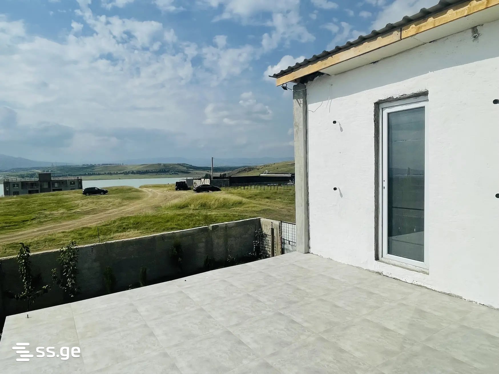 5 Room Private House For Sale view 2