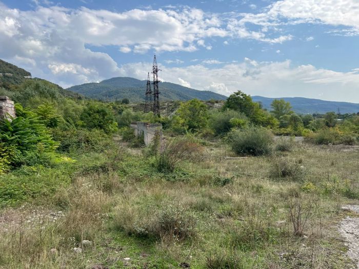 https://static.ss.ge/20261017/2_68f68c81-4e13-40a2-b840-3c3fde215b28_Thumb.jpg