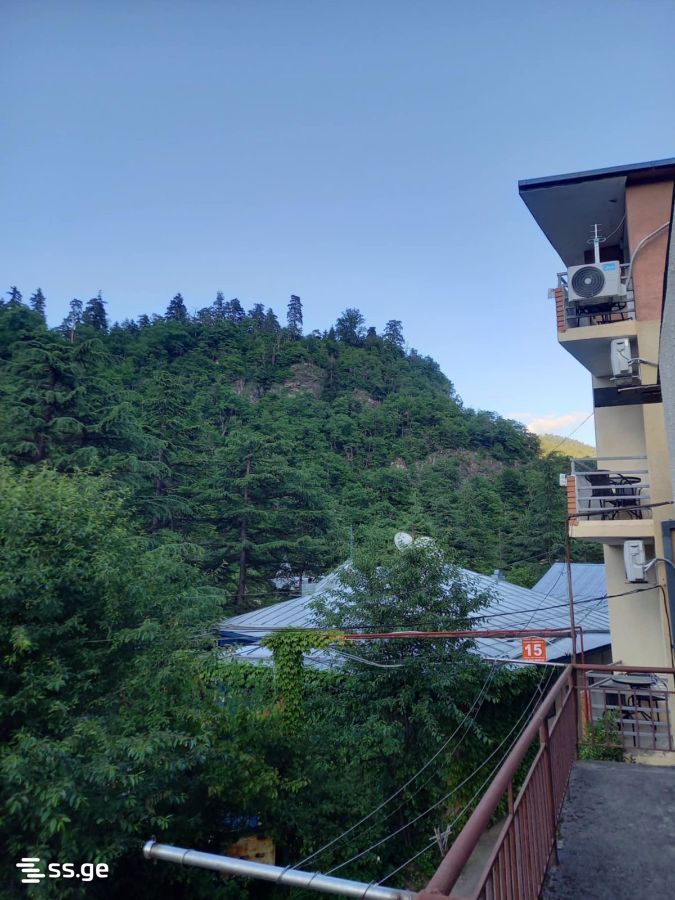 6 Room Private House For Sale view 2