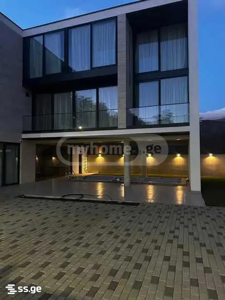 8 Room Private House For Rent. Digomi view 4