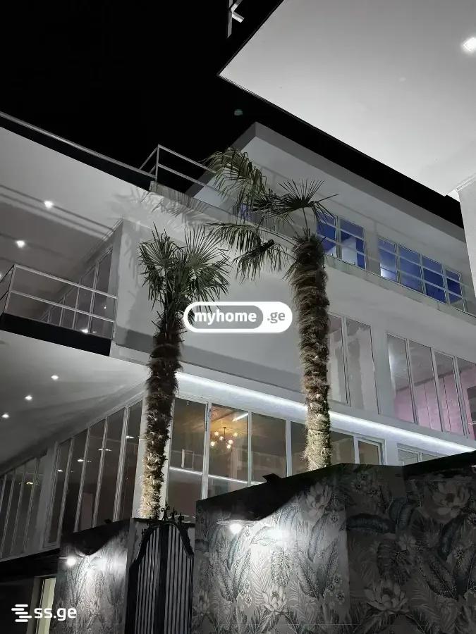 40 Room Hotel For Rent. Vashlijvari view 1