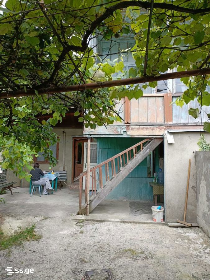 5 Room Private House For Sale view 2